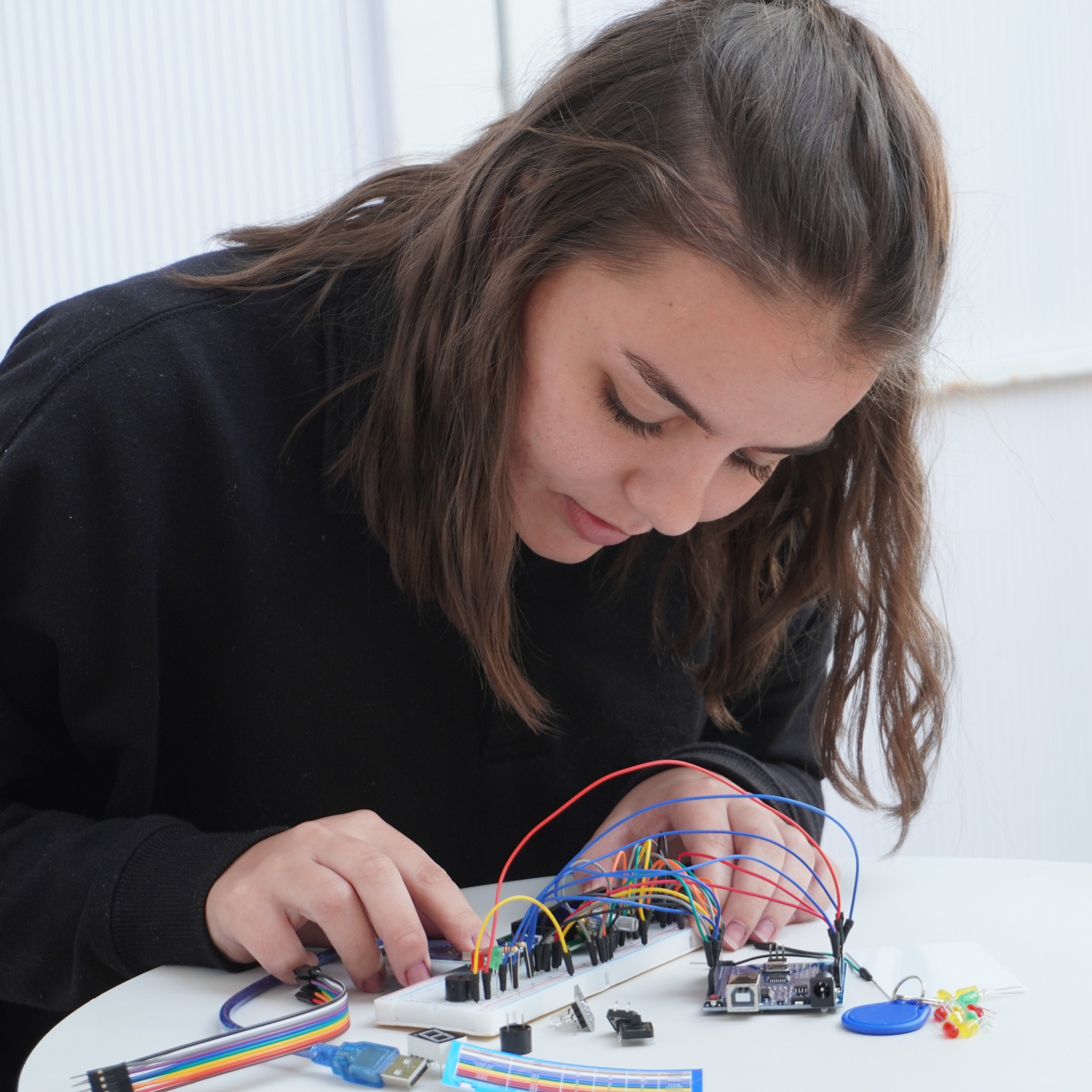 TechToast Academy: 25-Week Learn-and-Build Program